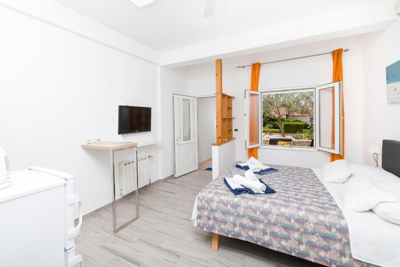 ホテル Stella Mare Eco Boutique House ザヴァラ エクステリア 写真